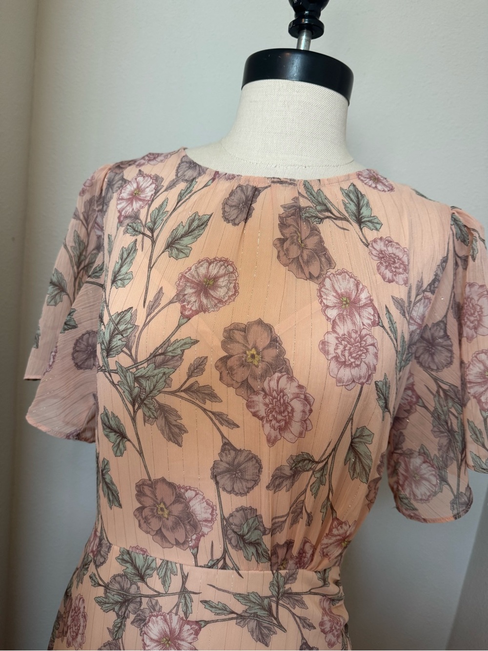 ASTR The Label Floral Garden Midi Dress - Picture 3 of 9